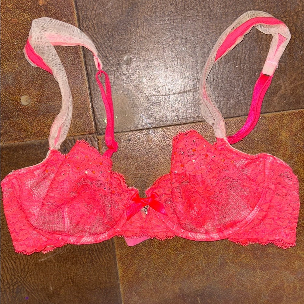 Victoria's Secret Pink Lace Bra with Semi-Sheer Design and Adjustable Straps